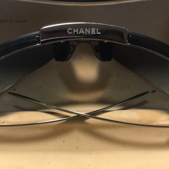 Designer women sunglasses - Picture 2 of 4